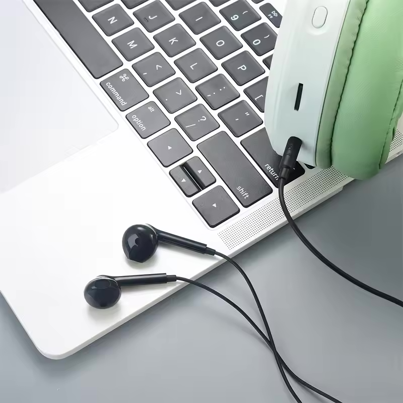 UI 4068 Swag Series Wired Earphones with Clear Sound