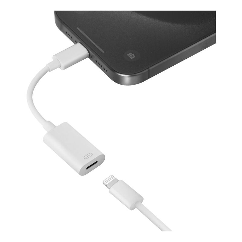 BAZIC GOCHARGE, C-LIGHTNING ADAPTER FOR POWER AND DATA TRANSFER. SUPPORTS CARPLAY - WHITE